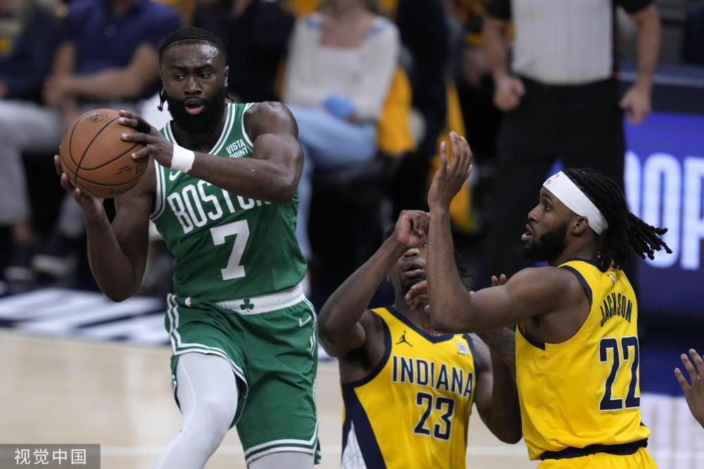 连追三球 连追三球